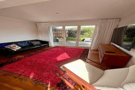 Photo of property in 1/51 East Coast Road, Milford, Auckland, 0620