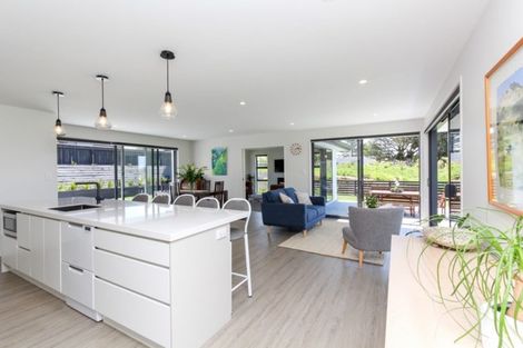 Photo of property in 2 Western Rise, Hurworth, New Plymouth, 4310