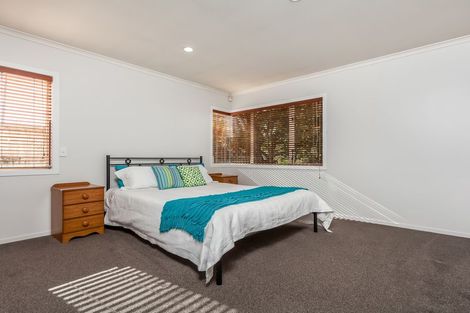 Photo of property in 15 Cinnabar Place, Westgate, Auckland, 0614