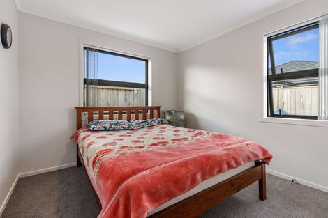 Photo of property in 18 Monilia Way, Papamoa Beach, Papamoa, 3118