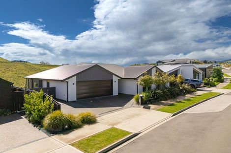 Photo of property in 36 Huntaway Close, Stoke, Nelson, 7011