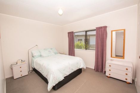 Photo of property in 33b Lyn Grove, Papamoa Beach, Papamoa, 3118