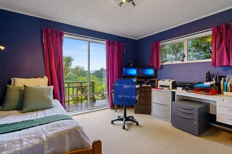 Photo of property in 134 Miromiro Road, Normandale, Lower Hutt, 5010