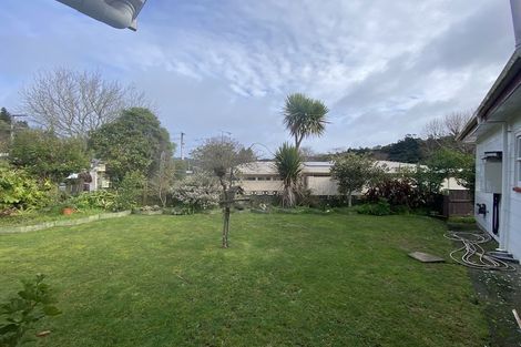 Photo of property in 70 Stokes Valley Road, Stokes Valley, Lower Hutt, 5019