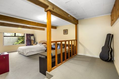 Photo of property in 24 Ranui Terrace, Tawa, Wellington, 5028