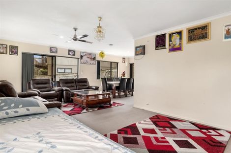 Photo of property in 86 Village Park Drive, Welcome Bay, Tauranga, 3112