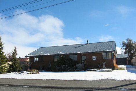 Photo of property in 30 Totara Drive, Twizel, 7901