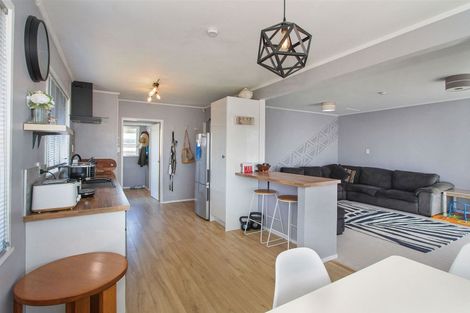 Photo of property in 15 Bettina Place, Manurewa, Auckland, 2102