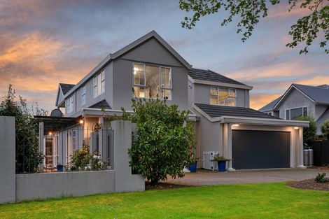 Photo of property in 28 Witbrock Crescent, Burnside, Christchurch, 8053