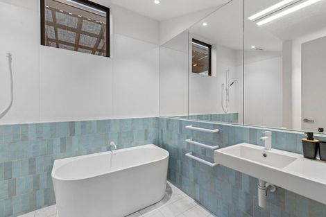 Photo of property in 6 Stackbrae Avenue, Wanaka, 9305