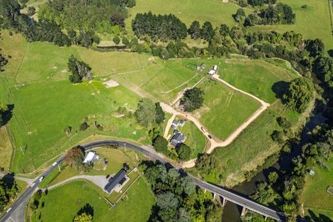 Photo of property in 808 Pahiatua Pongaroa Road, Pahiatua, 4982