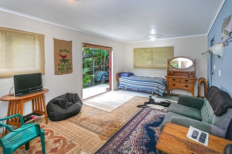 Photo of property in 10 Puriri Place, Tuateawa, Coromandel, 3583