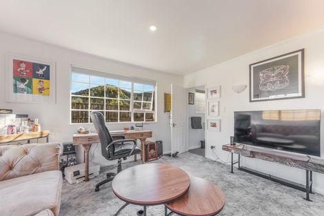 Photo of property in 215a Waikawa Road, Waikawa, Picton, 7220