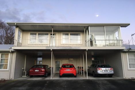 Photo of property in 2 Te Awe Awe Court, Hokowhitu, Palmerston North, 4410