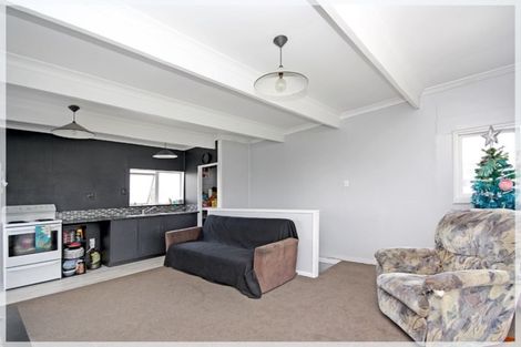 Photo of property in 10 Nelson Street, Foxton Beach, Foxton, 4815