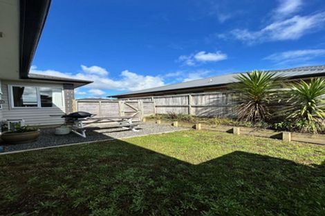 Photo of property in 11 Raymond Grace Avenue, Huapai, Kumeu, 0810