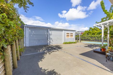 Photo of property in 16 Gladstone Road, Bluff Hill, Napier, 4110