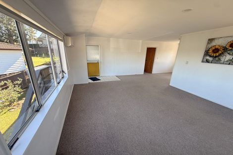 Photo of property in 158 Aviemore Drive, Highland Park, Auckland, 2010