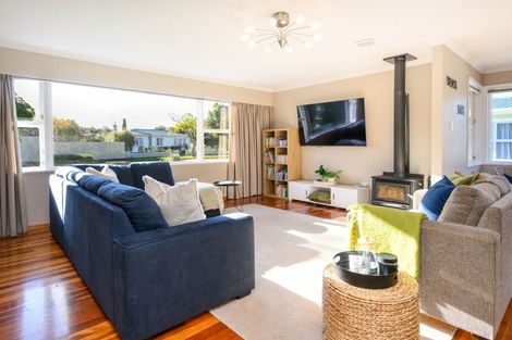 Photo of property in 21 Queen Street, Feilding, 4702