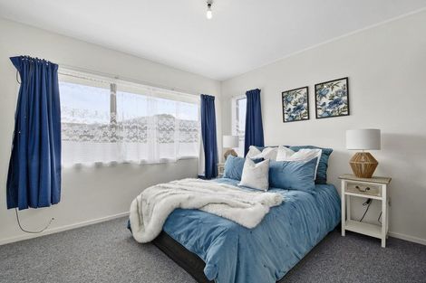 Photo of property in 2/31 Ti Nana Crescent, Henderson, Auckland, 0610