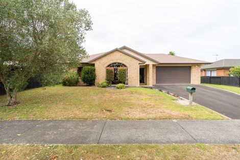 Photo of property in 22 Farringdon Avenue, Rototuna North, Hamilton, 3210