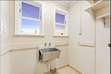 Photo of property in 25 Stoddard Road, Wesley, Auckland, 1041