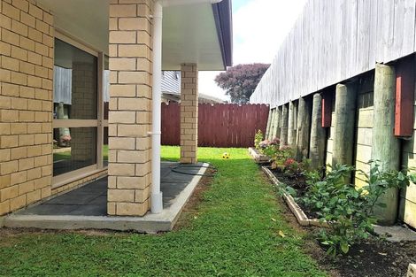 Photo of property in 16 Tavua Lane, Ranui, Auckland, 0612