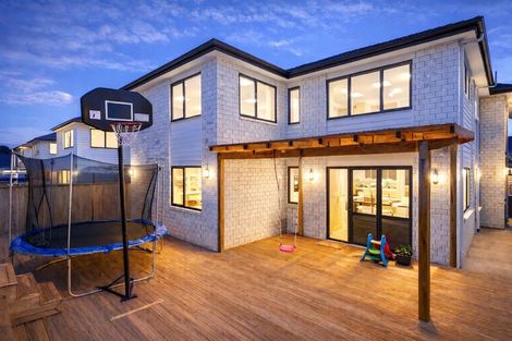 Photo of property in 6 Mcquoids Road, Flat Bush, Auckland, 2019