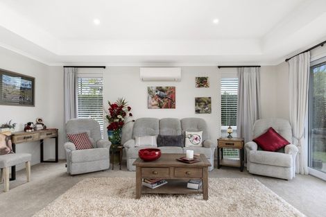 Photo of property in 18 Tranquil Grove, Omokoroa, 3114