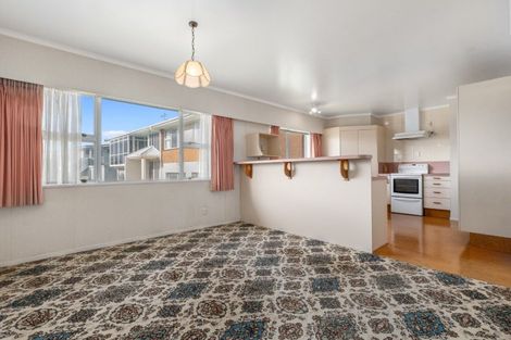 Photo of property in 4 Carol Place, Otumoetai, Tauranga, 3110