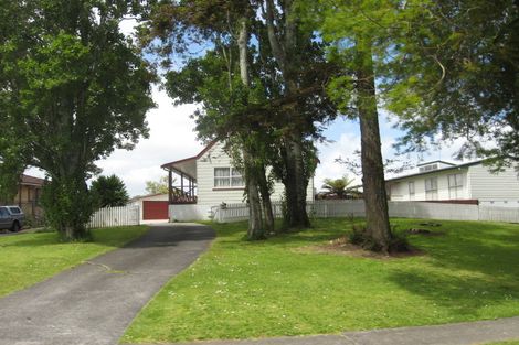 Photo of property in 51 Moncrieff Avenue, Clendon Park, Auckland, 2103