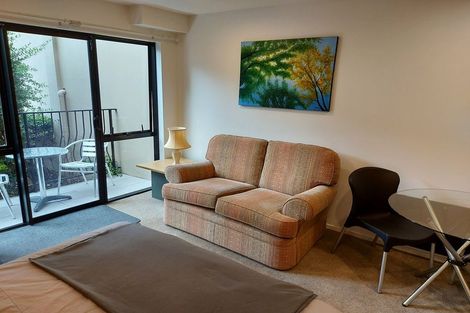Photo of property in 23 Emily Place, Bellevue, Tauranga, 3110