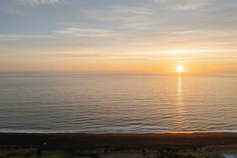 Photo of property in 16 Hukarere Road, Bluff Hill, Napier, 4110