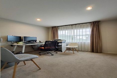 Photo of property in 90 Oakway Drive, Schnapper Rock, Auckland, 0632