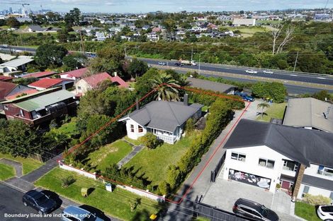 Photo of property in 1 Puriri Street, Takapuna, Auckland, 0622