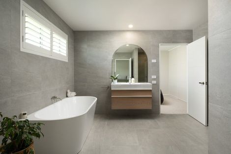 Photo of property in 24 Whitehall Drive, Springlands, Blenheim, 7201