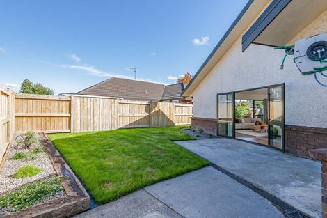 Photo of property in 15 Strachan Way, Highbury, Palmerston North, 4412