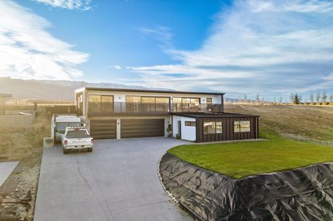 Photo of property in 59 Stratford Drive, Mount Pisa, Cromwell, 9383