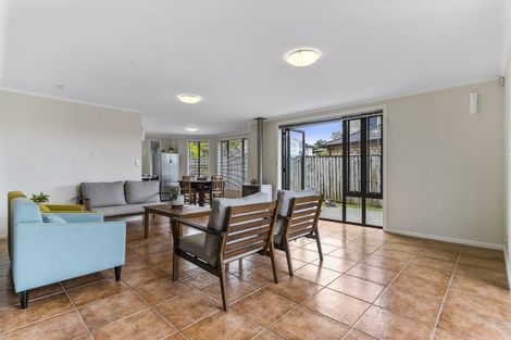 Photo of property in 3 Annamoe Place, East Tamaki, Auckland, 2013