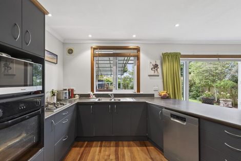 Photo of property in 412 Carrington Street, Upper Vogeltown, New Plymouth, 4310