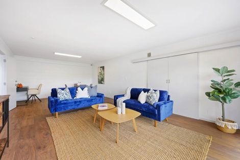 Photo of property in 5 Vintage Drive, Henderson, Auckland, 0612