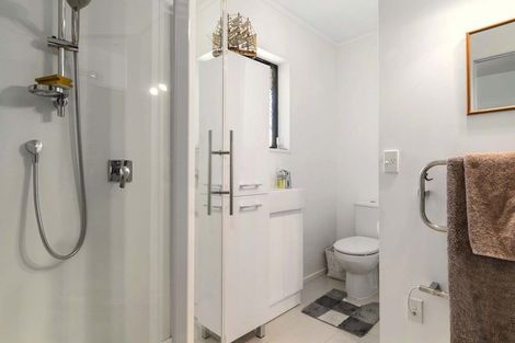 Photo of property in 317b Devonport Road, Tauranga, 3110