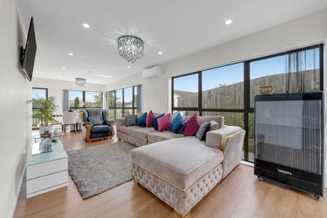 Photo of property in 11a Kimdale Place, Totara Heights, Auckland, 2105