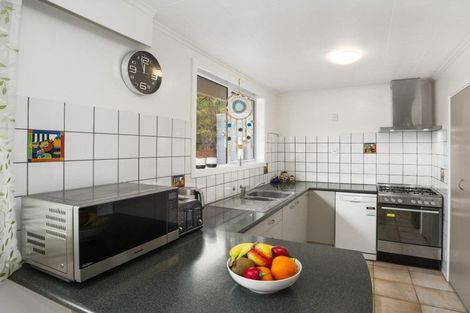 Photo of property in 194 Major Drive, Kelson, Lower Hutt, 5010