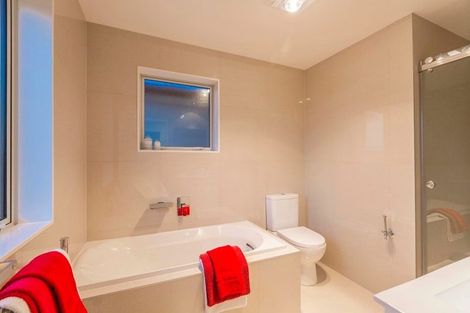 Photo of property in 1 Laquinta Place, Flat Bush, Auckland, 2019