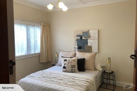 Photo of property in 42 Dahlia Street, Palmerston North, 4410