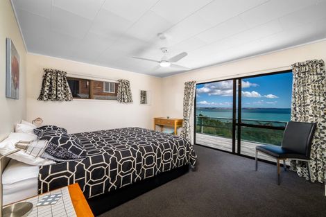 Photo of property in 202 Te Wahapu Road, Russell, 0272