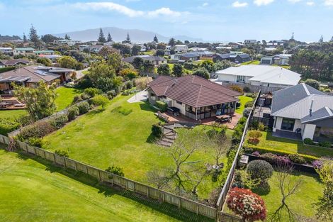 Photo of property in 38 Titoki Road, Waikanae Beach, Waikanae, 5036