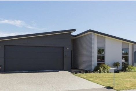 Photo of property in 35 Te Whenu Crescent, Marshland, Christchurch, 8083