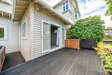 Photo of property in 9 Mckenzie Terrace, Te Aro, Wellington, 6011